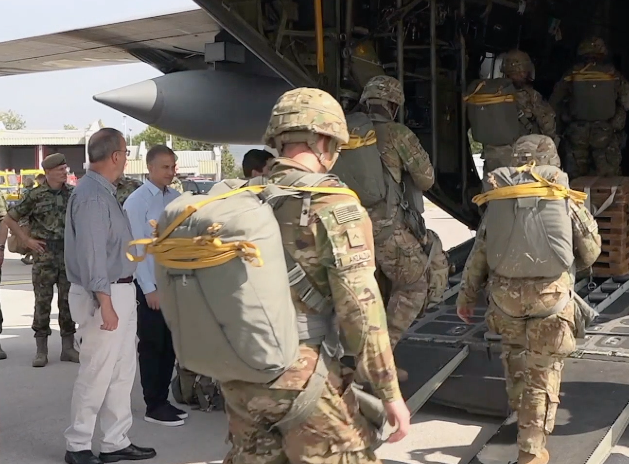 Vojna saradnja Amerike i Srbije